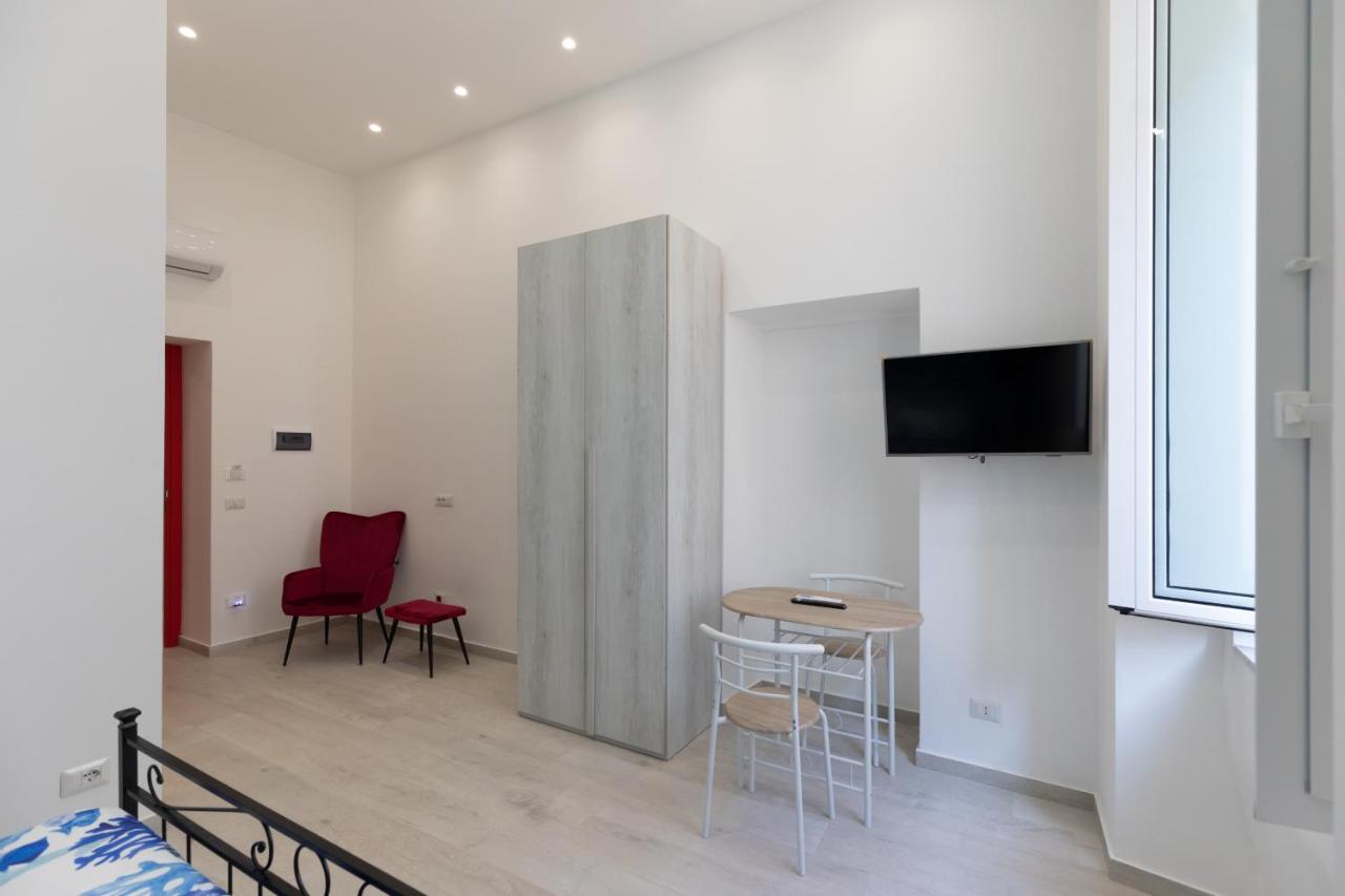 My Brilliant Home With Jacuzzi 2 Steps From St Toledo Napoli Bagian luar foto