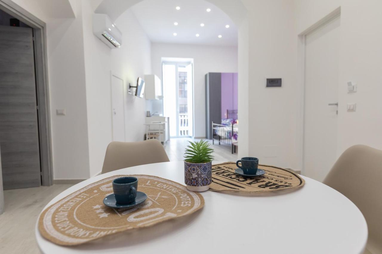 My Brilliant Home With Jacuzzi 2 Steps From St Toledo Napoli Bagian luar foto