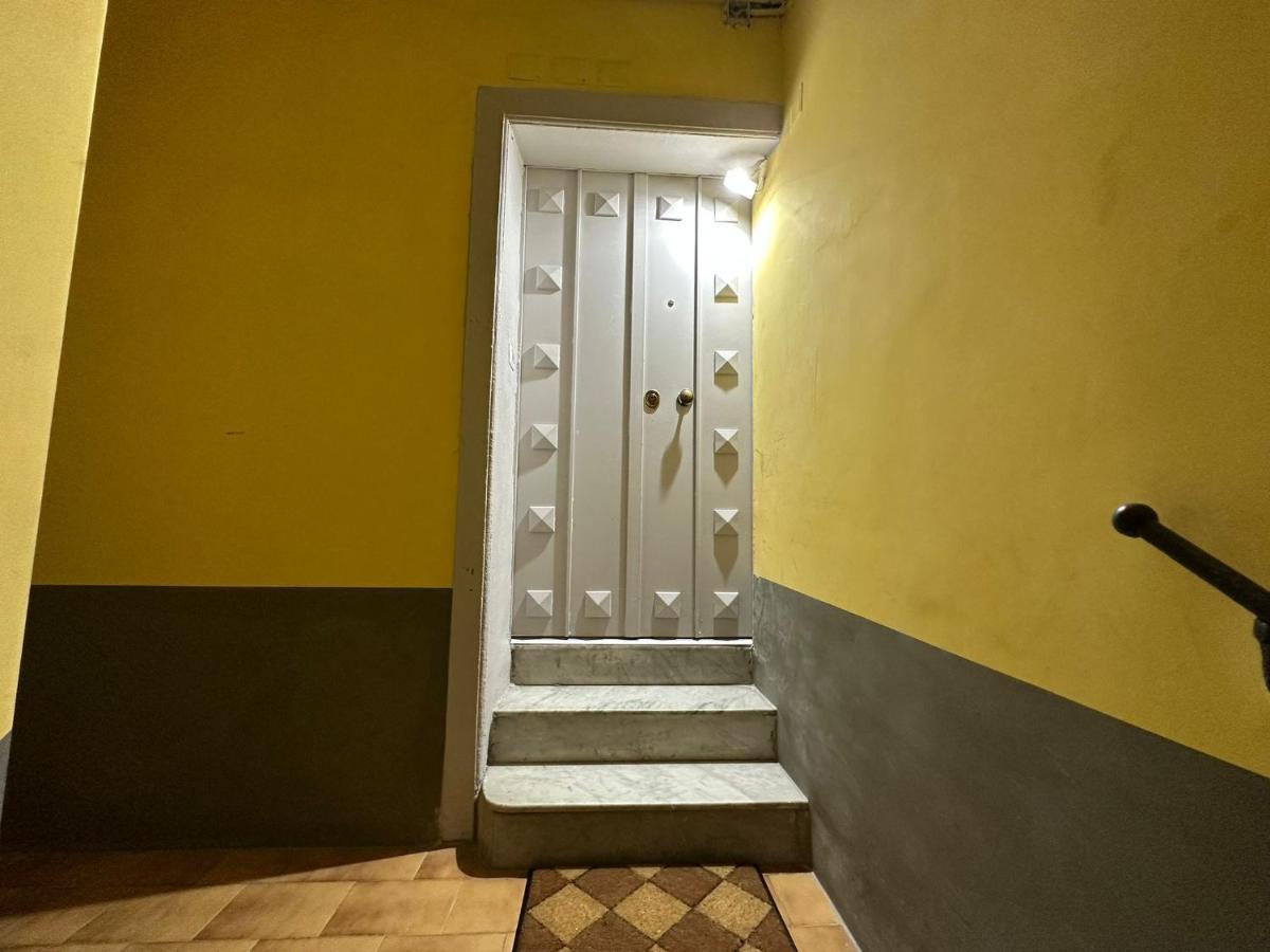 My Brilliant Home With Jacuzzi 2 Steps From St Toledo Napoli Bagian luar foto