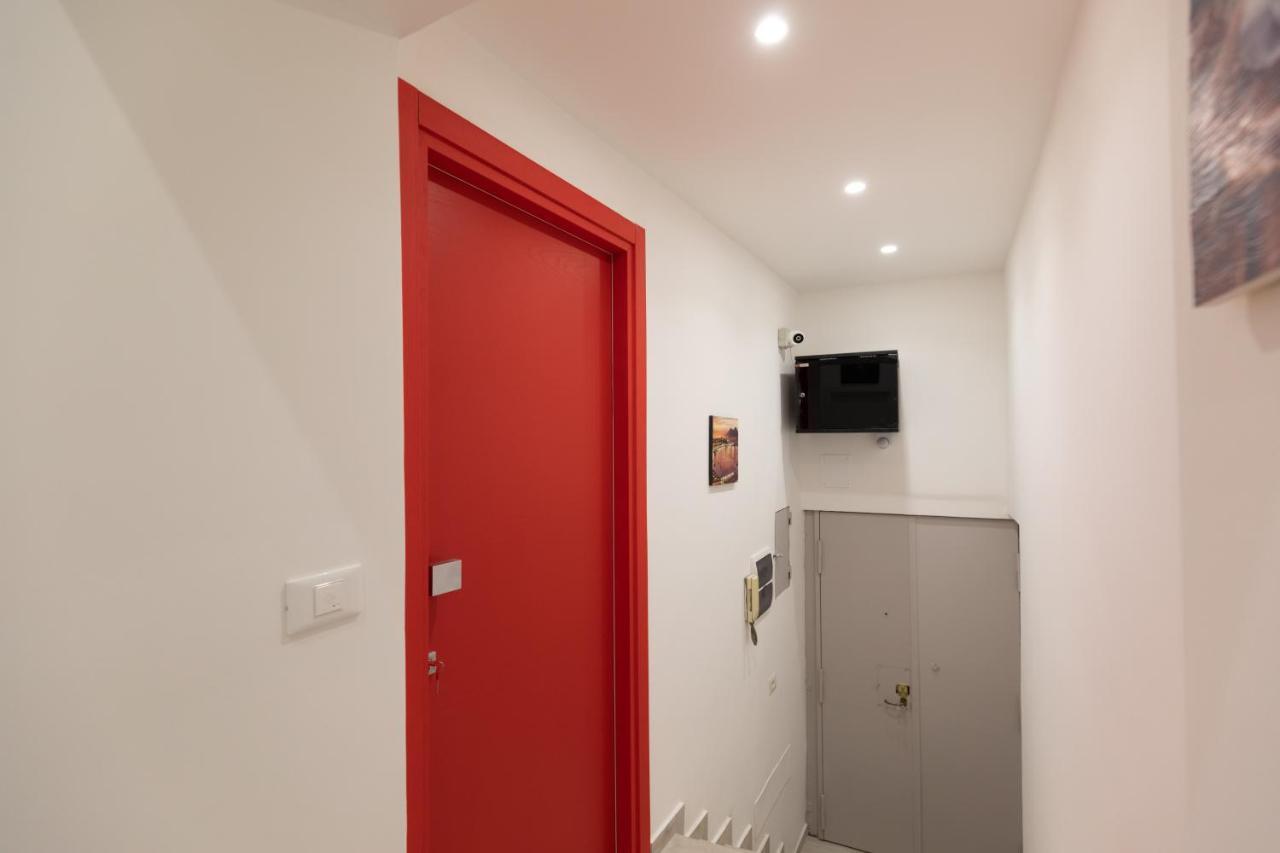 My Brilliant Home With Jacuzzi 2 Steps From St Toledo Napoli Bagian luar foto